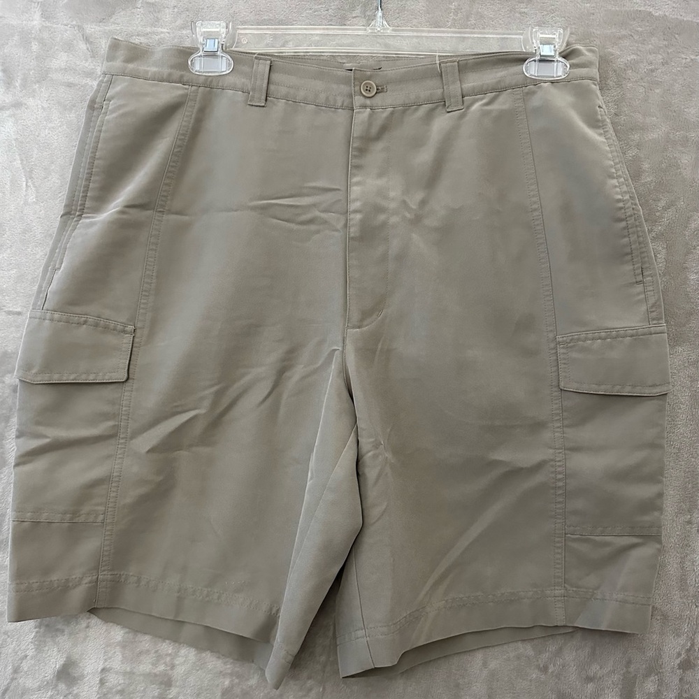 Alfani Men's Tan Cargo Shorts size 36